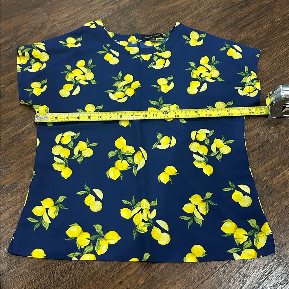 Banana Republic Women's Navy & Lemon Short Sleeve Top Size S - Picture 7 of 8